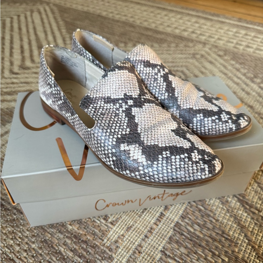 Crown Vintage Carla 2 Loafer Flat Brown & Tan Snakeskin Size 7